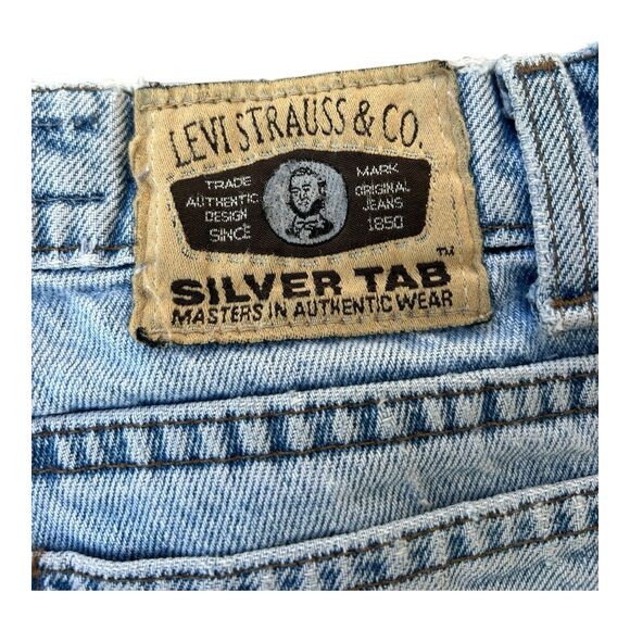 Vintage Levi’s SilverTab Jeans 28x33 Light Wash Button Fly Made USA 1991 - Picture 10 of 10